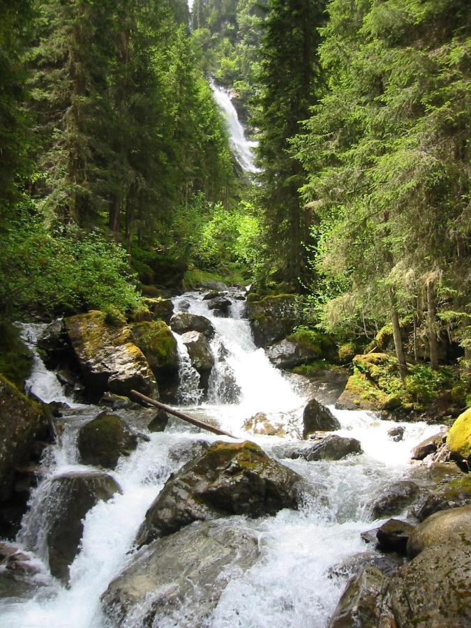 Das Unterrain Lifestyle Hotel Sankt Jakob in Defereggen Esterno foto